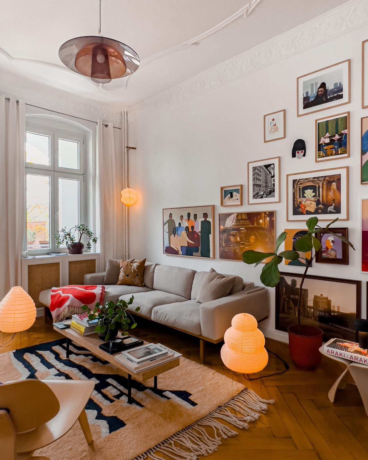 Should You Dust or Vacuum First?
